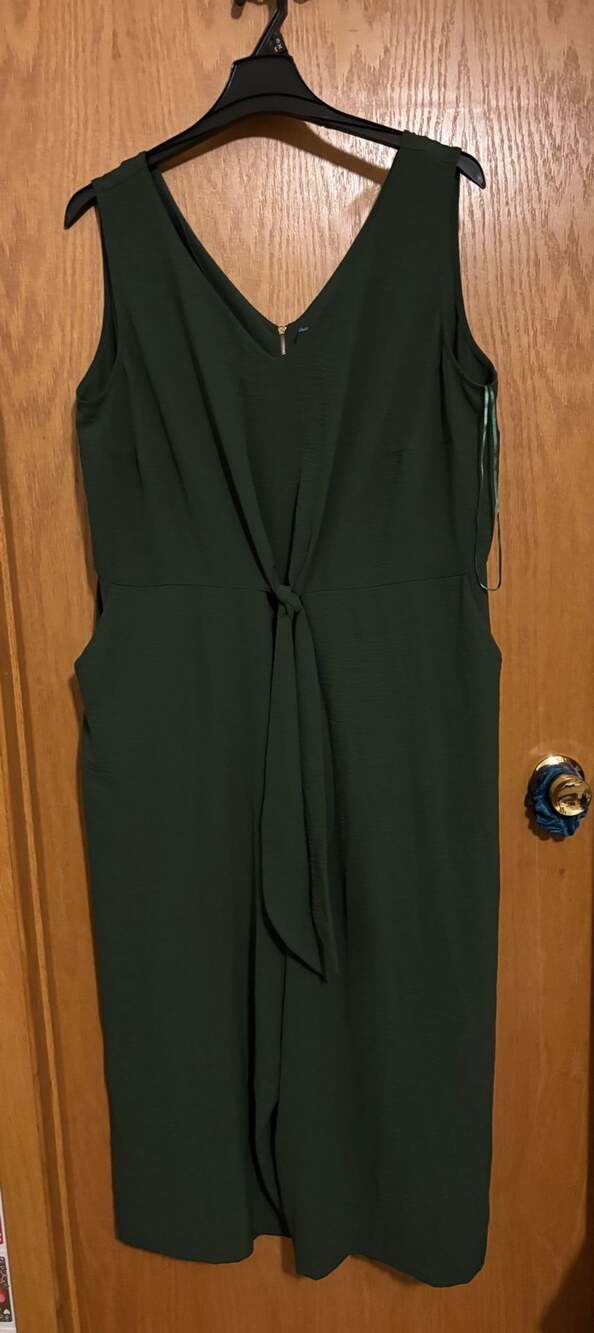 Gabby Skye Jumpsuit Size 24W Dark Green V-Neck Tie Front Wide Leg